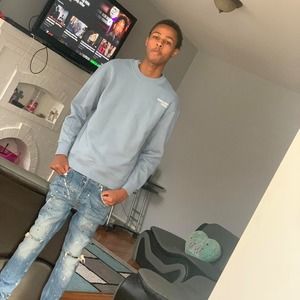 Meet your Posher, Jamari